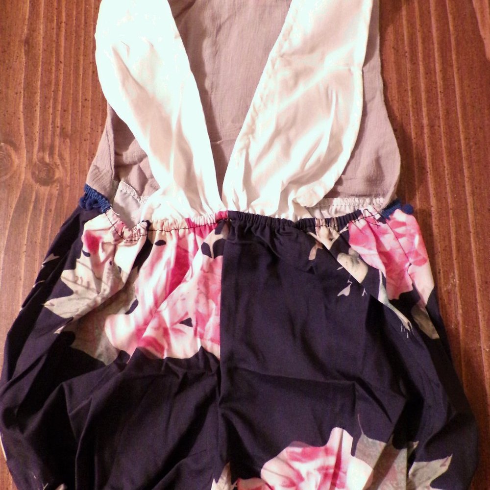 "Sofia" Romper - Picture 3 of 3